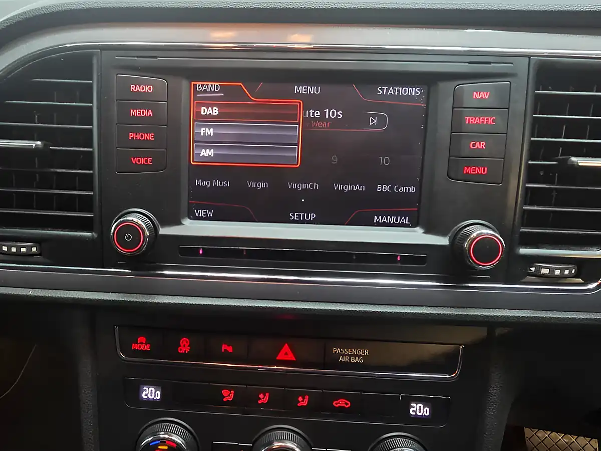 Used 2013 SEAT Leon Fr Technology Pack White - Interior and Exterior details 19