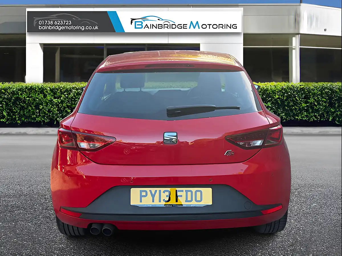 Used 2013 SEAT Leon Fr Technology Red - Interior and Exterior details 4