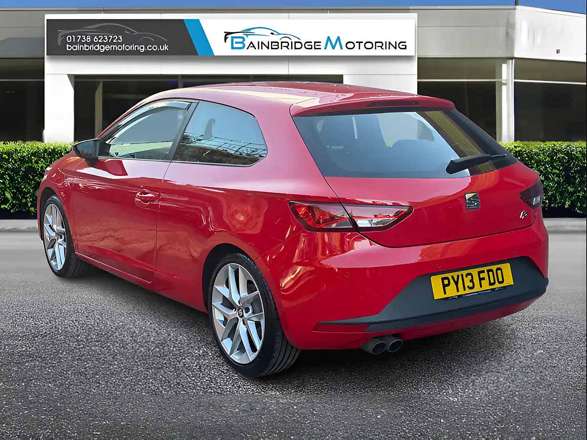 Used 2013 SEAT Leon Fr Technology Red - Interior and Exterior details 5