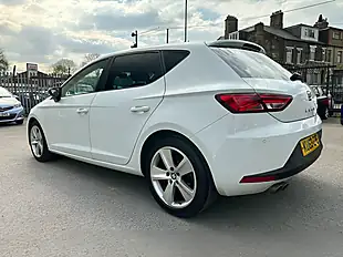 Used 2013 SEAT Leon Fr White - Interior and Exterior details 11