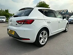 Used 2013 SEAT Leon Fr White - Interior and Exterior details 12