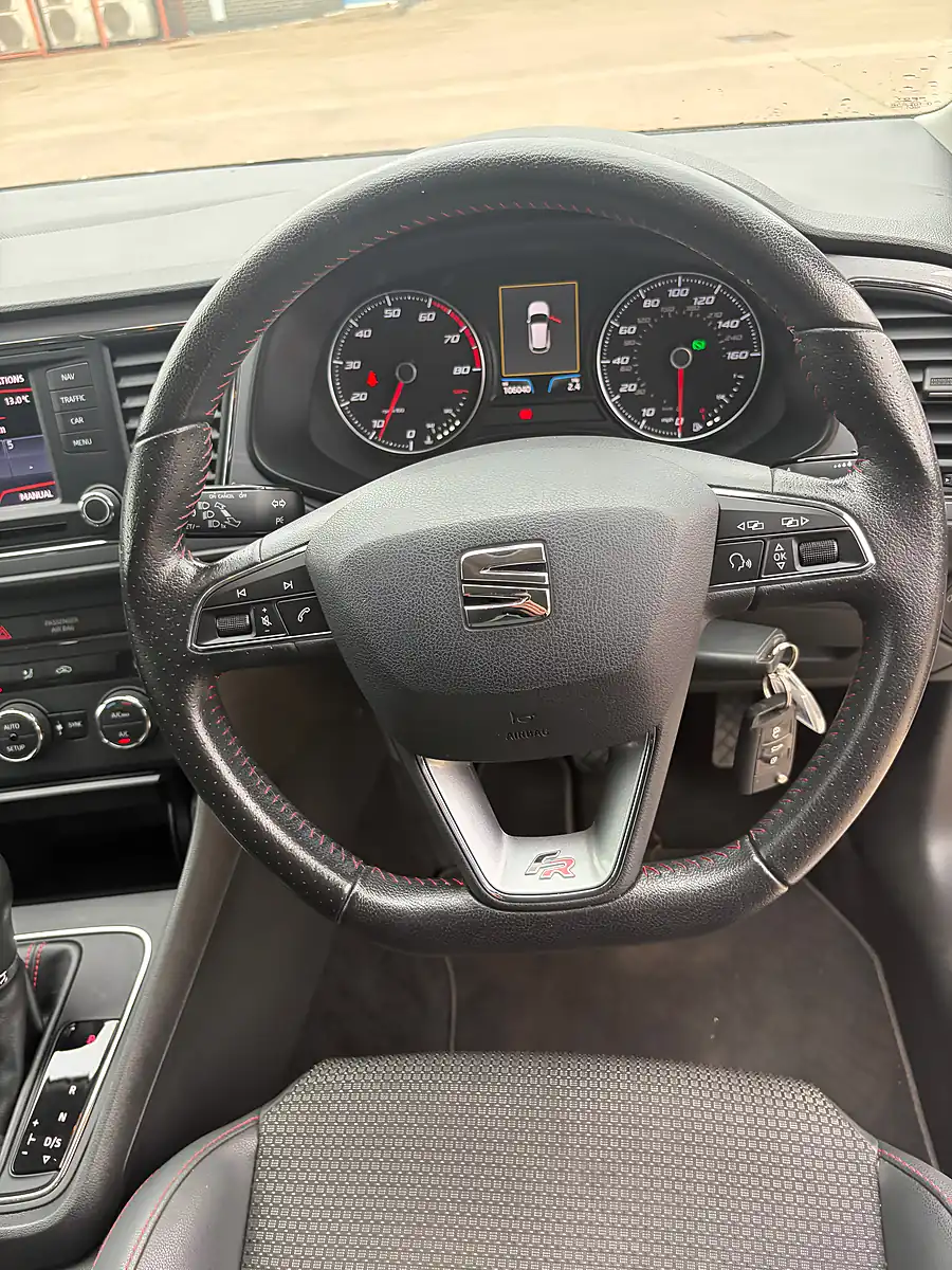 Used 2013 SEAT Leon Fr White - Interior and Exterior details 11
