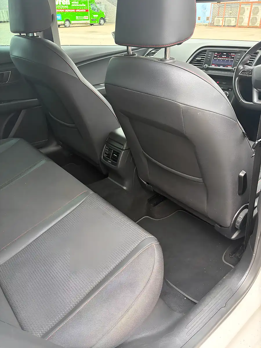 Used 2013 SEAT Leon Fr White - Interior and Exterior details 6