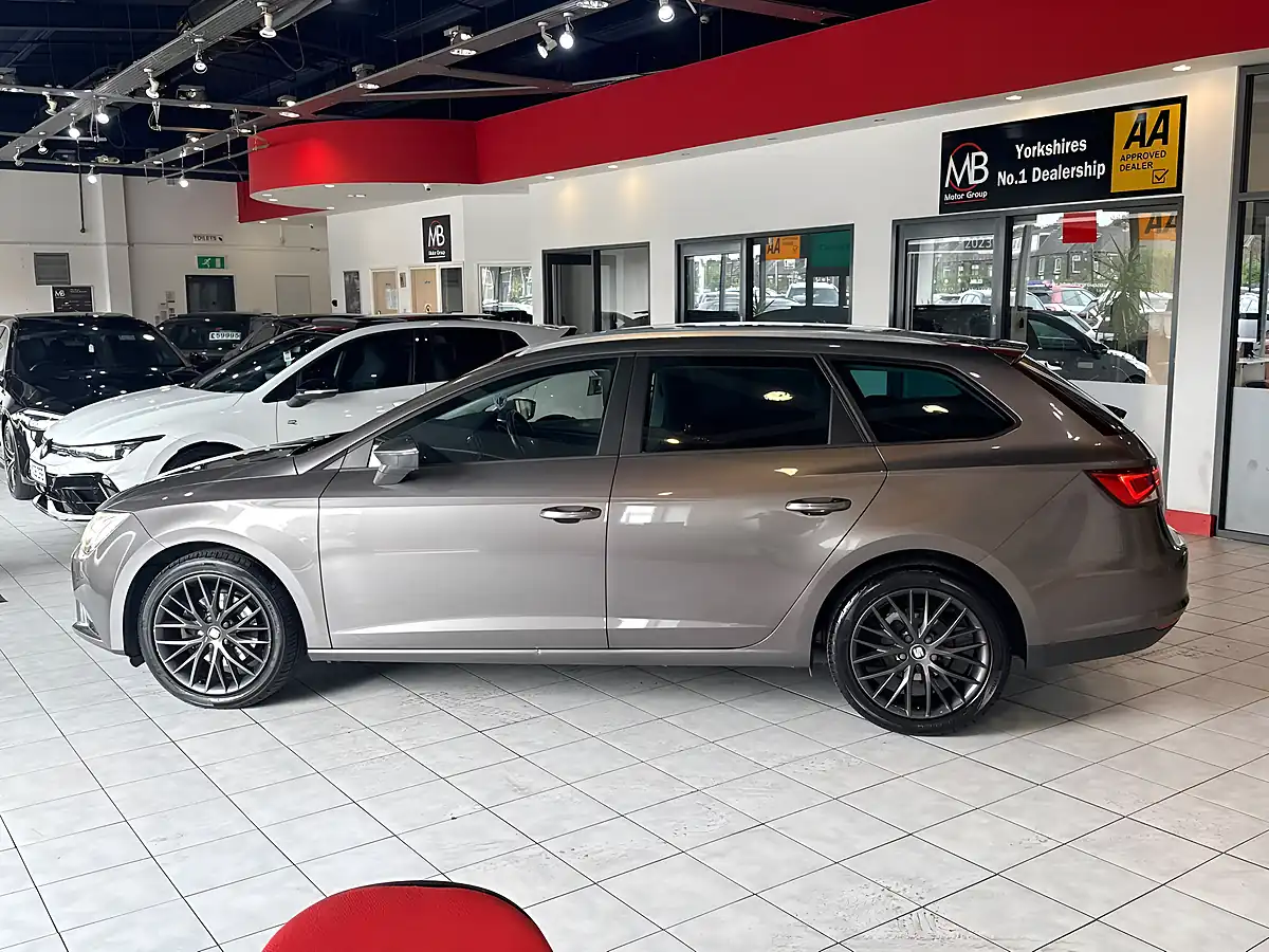 Used 2013 SEAT Leon Se Grey - Interior and Exterior details 6