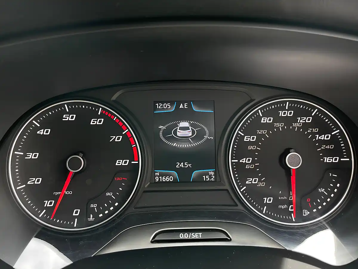 Used 2013 SEAT Leon Se Phantom Black - Interior and Exterior details 16