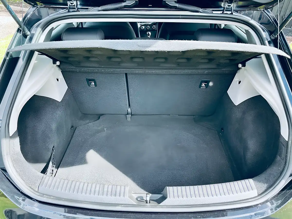 Used 2013 SEAT Leon Se Phantom Black - Interior and Exterior details 20