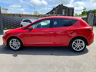 Used 2013 SEAT Leon Se Red - Interior and Exterior details 4