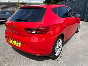 Used 2013 SEAT Leon Se Red - Interior and Exterior details 7