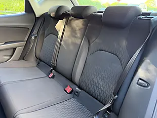 Used 2013 SEAT Leon Se White - Interior and Exterior details 13