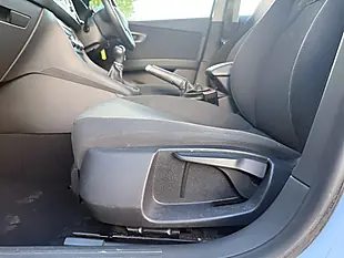 Used 2013 SEAT Leon Se White - Interior and Exterior details 14