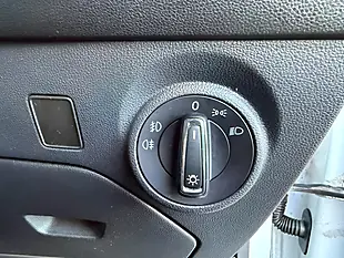Used 2013 SEAT Leon Se White - Interior and Exterior details 16