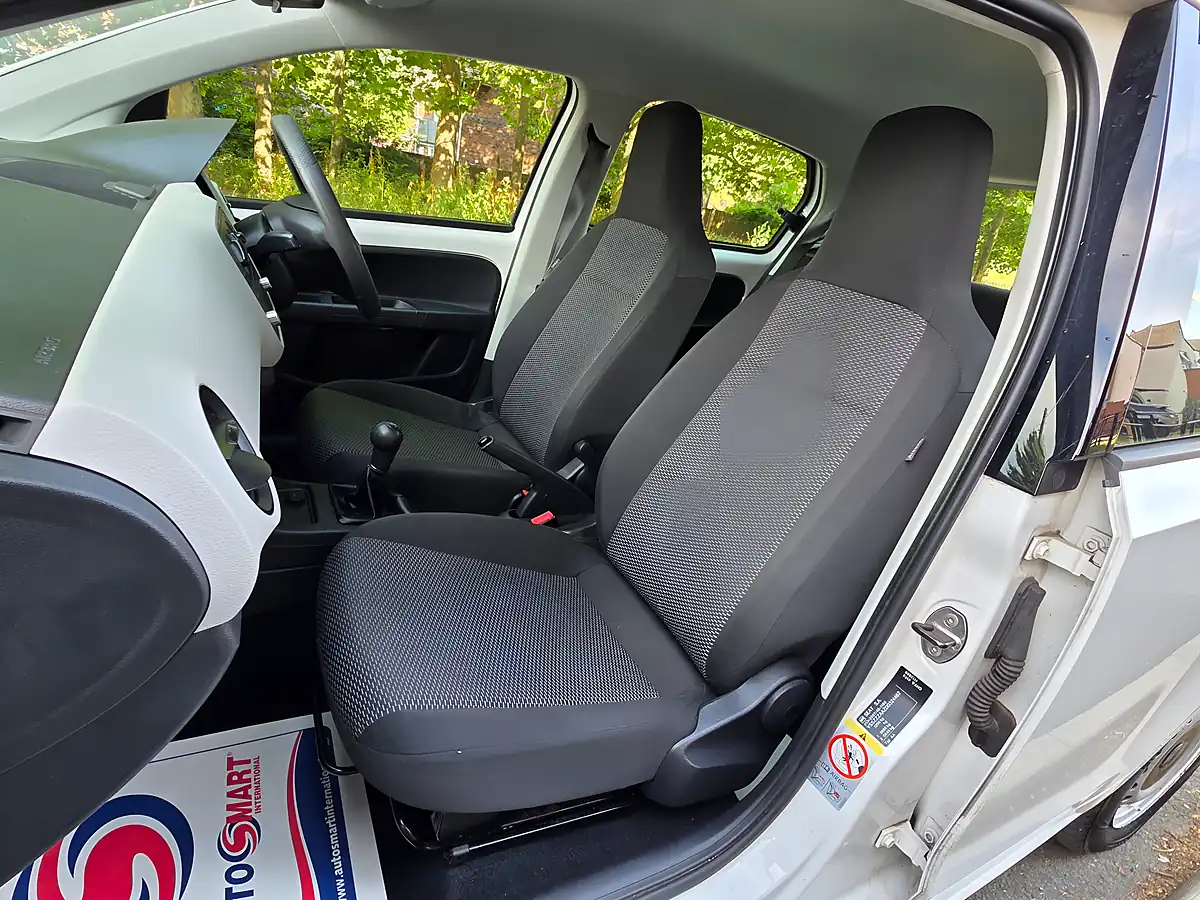 Used 2013 SEAT Mii S White - Interior and Exterior details 10