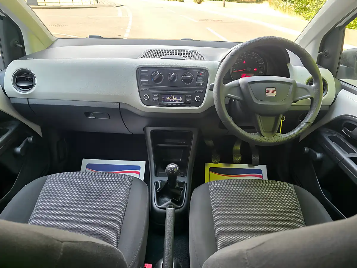 Used 2013 SEAT Mii S White - Interior and Exterior details 12