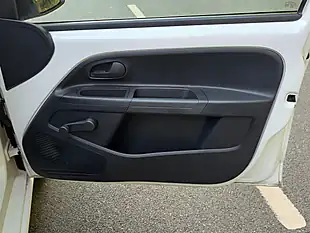 Used 2013 SEAT Mii S White - Interior and Exterior details 13