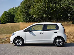 Used 2013 SEAT Mii S White - Interior and Exterior details 4