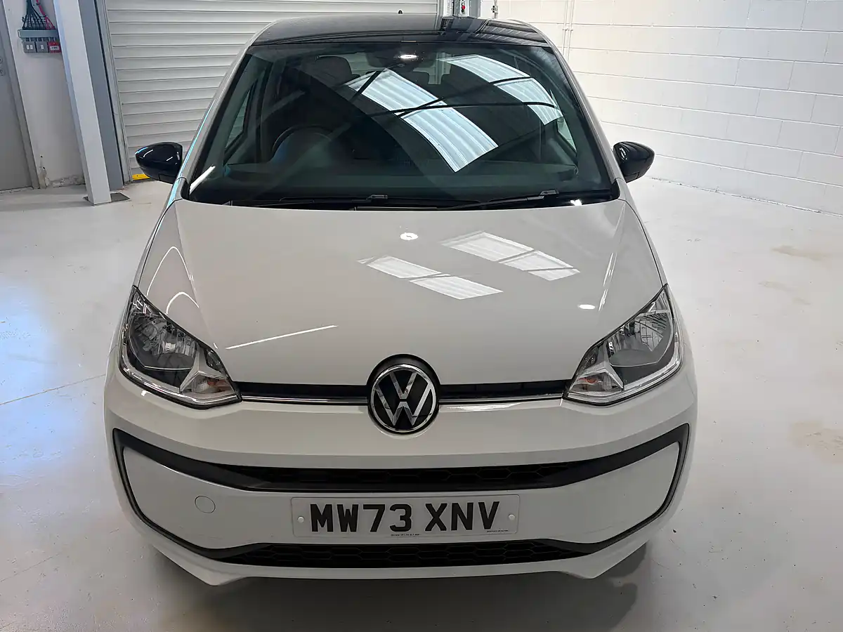 Used 2013 SEAT Mii Se White - Interior and Exterior details 3