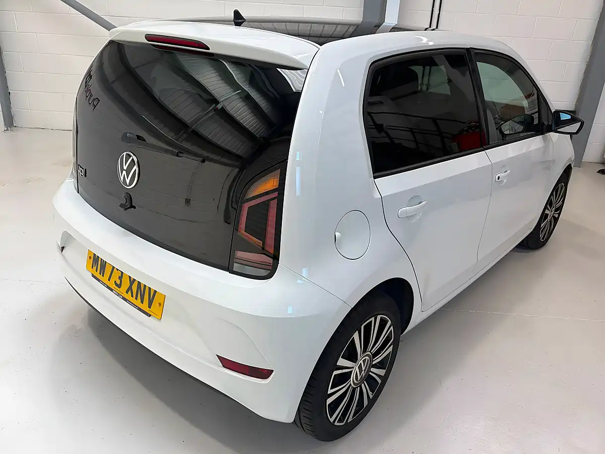 Used 2013 SEAT Mii Se White - Interior and Exterior details 7