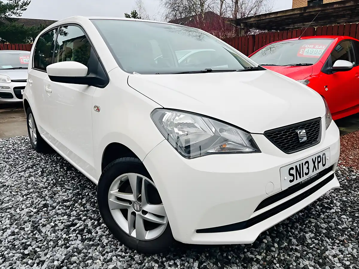 Used 2013 SEAT Mii Toca White - Interior and Exterior details 8