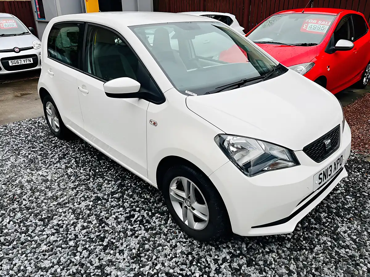 Used 2013 SEAT Mii Toca White - Interior and Exterior details 9