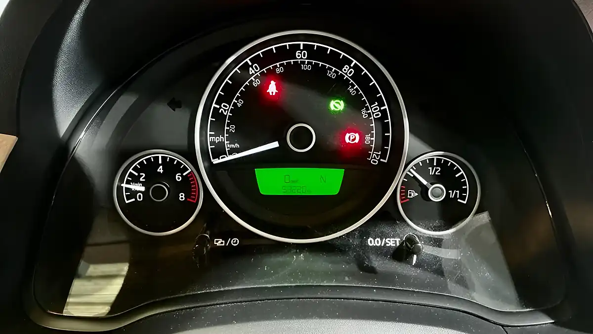 Used 2013 Skoda Citigo Elegance Black - Interior and Exterior details 9