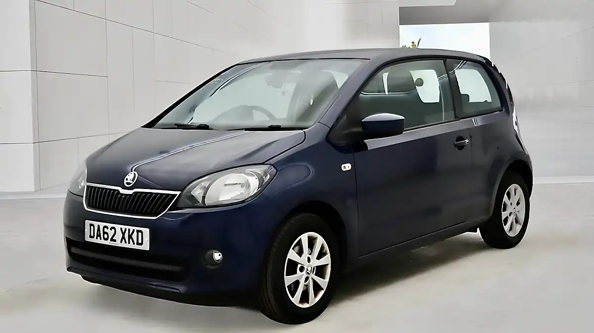 Used 2013 Skoda Citigo Elegance Blue - Interior and Exterior details 3
