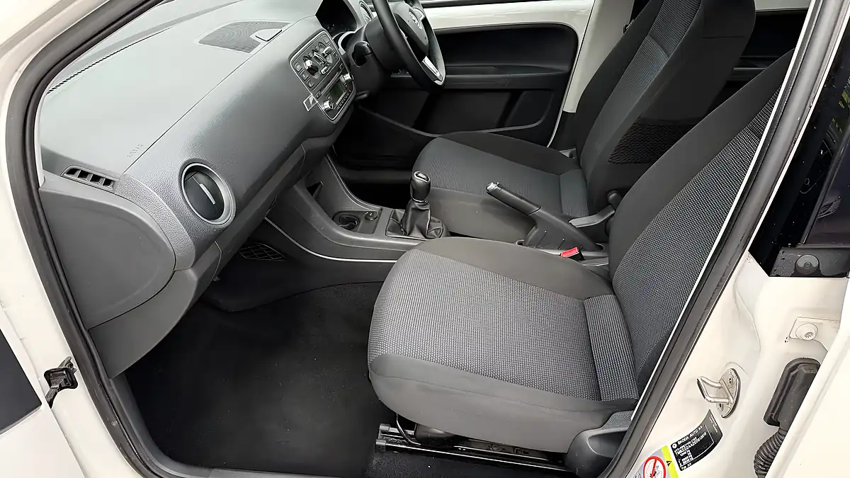 Used 2013 Skoda Citigo Elegance White - Interior and Exterior details 17
