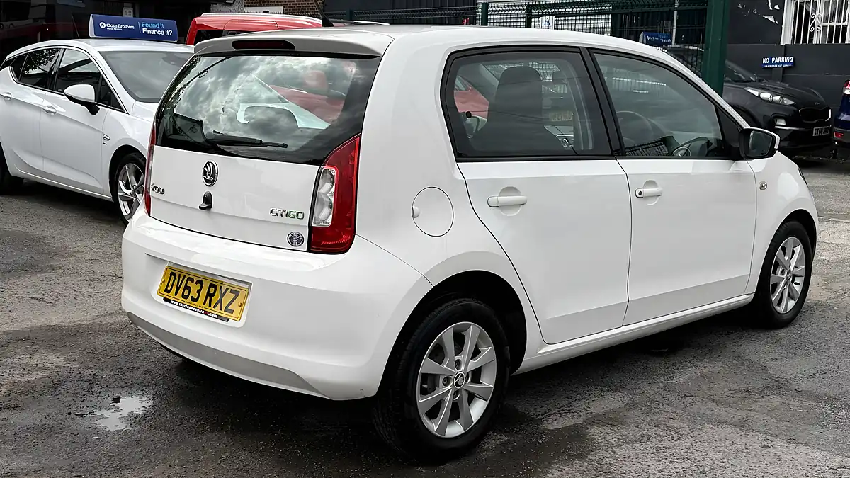 Used 2013 Skoda Citigo Elegance White - Interior and Exterior details 3