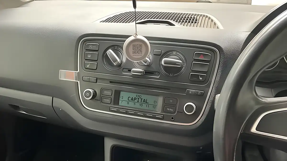 Used 2013 Skoda Citigo Elegance White - Interior and Exterior details 10