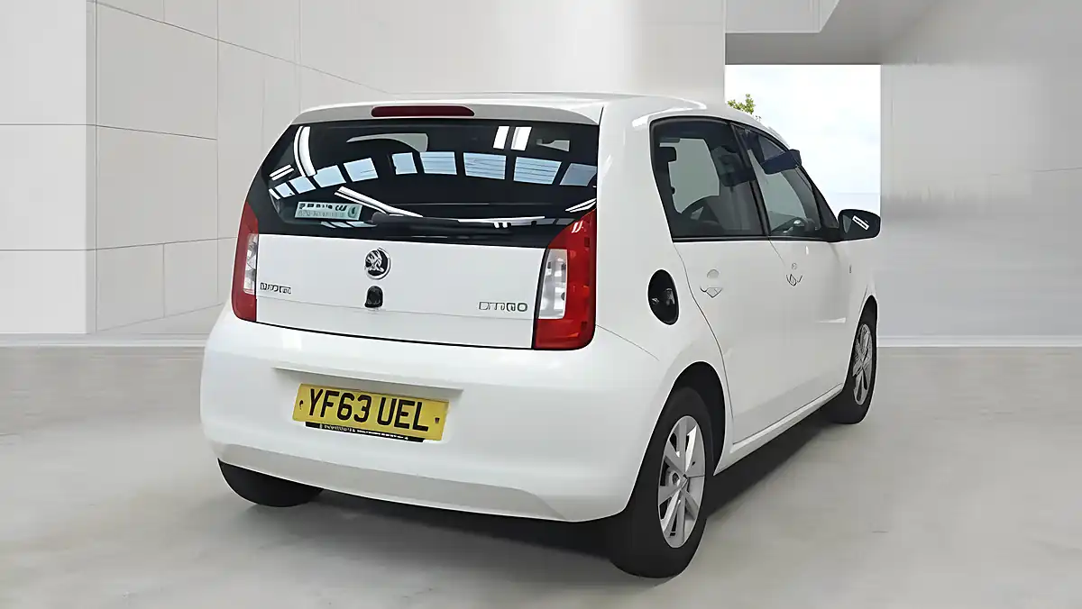 Used 2013 Skoda Citigo Elegance White - Interior and Exterior details 7
