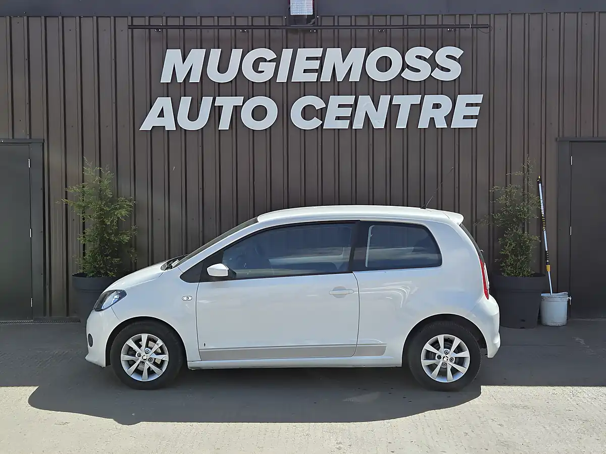 Used 2013 Skoda Citigo Elegance White - Interior and Exterior details 4