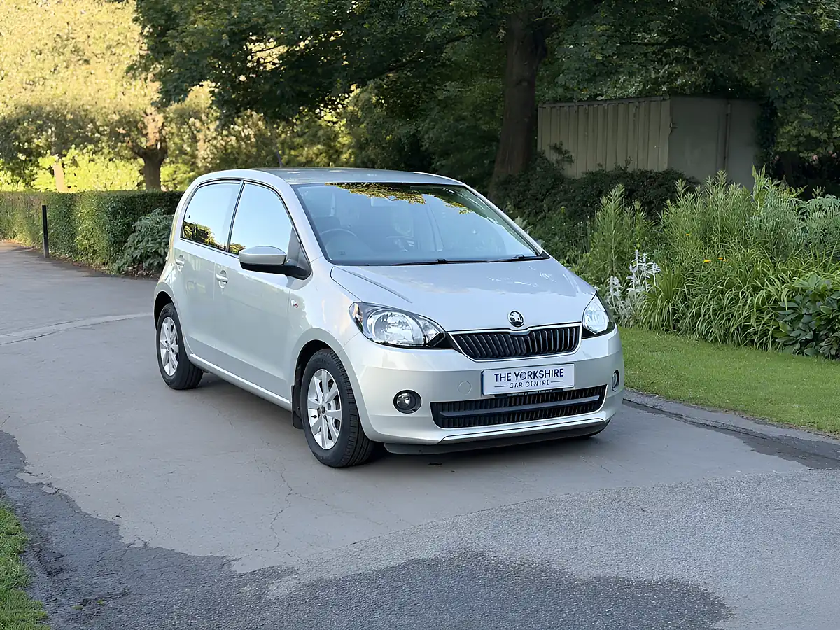 Used 2013 Skoda Citigo Greentech Elegance Beige - Front View