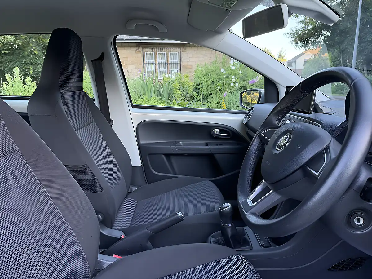Used 2013 Skoda Citigo Greentech Elegance Beige - Interior and Exterior details 12