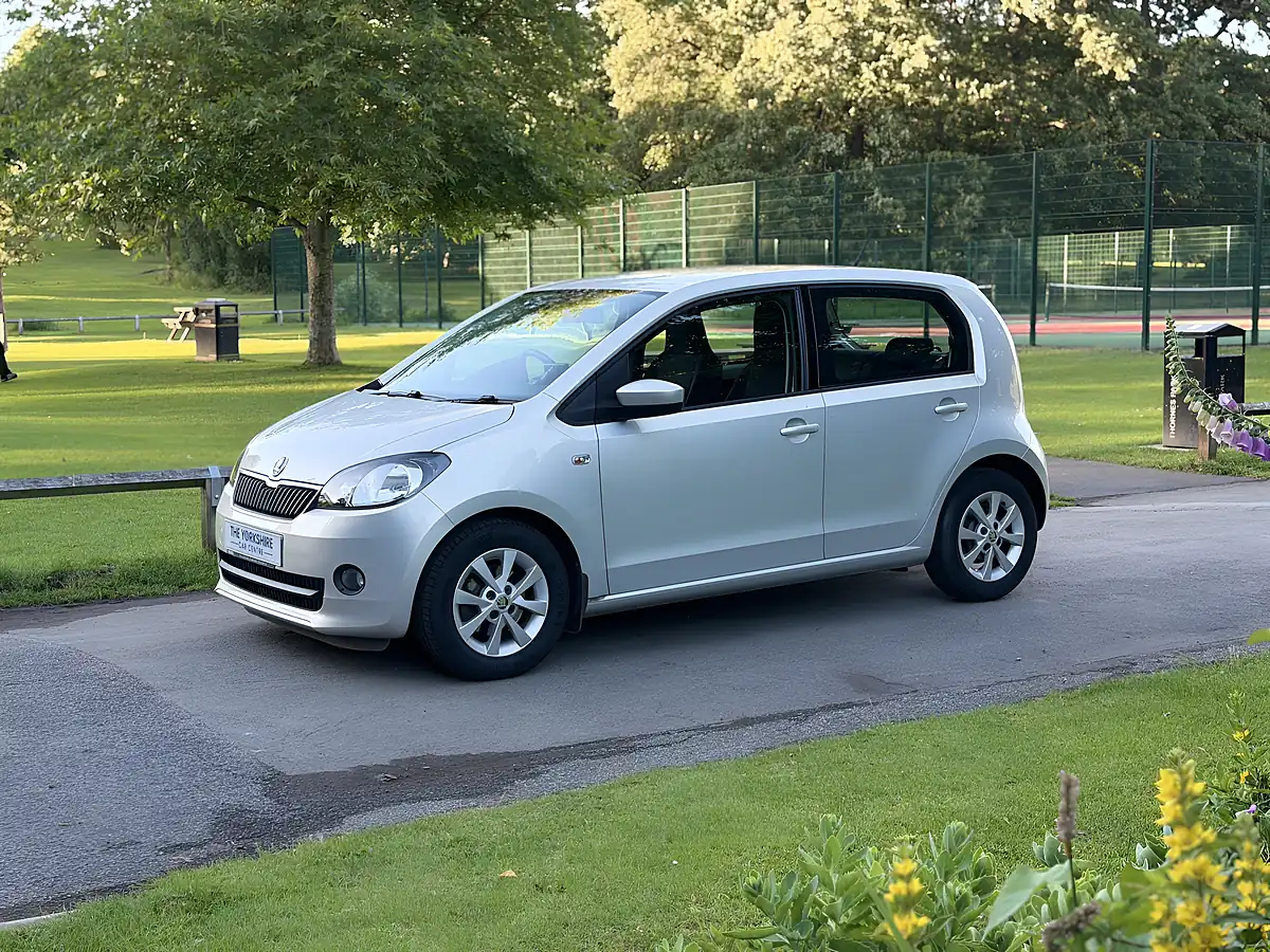 Used 2013 Skoda Citigo Greentech Elegance Beige - Interior and Exterior details 5