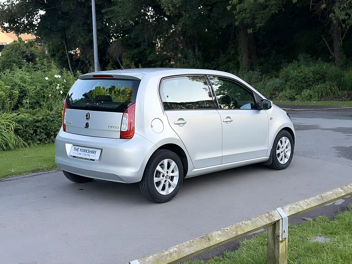 Used 2013 Skoda Citigo Greentech Elegance Beige - Interior and Exterior details 6