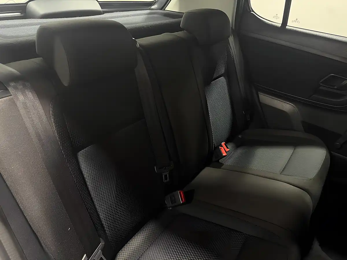 Used 2013 Skoda Fabia Elegance Grey - Interior and Exterior details 11