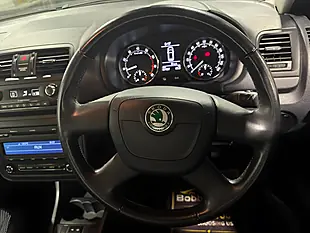 Used 2013 Skoda Fabia Elegance Grey - Interior and Exterior details 12