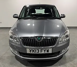 Used 2013 Skoda Fabia Elegance Grey - Interior and Exterior details 8