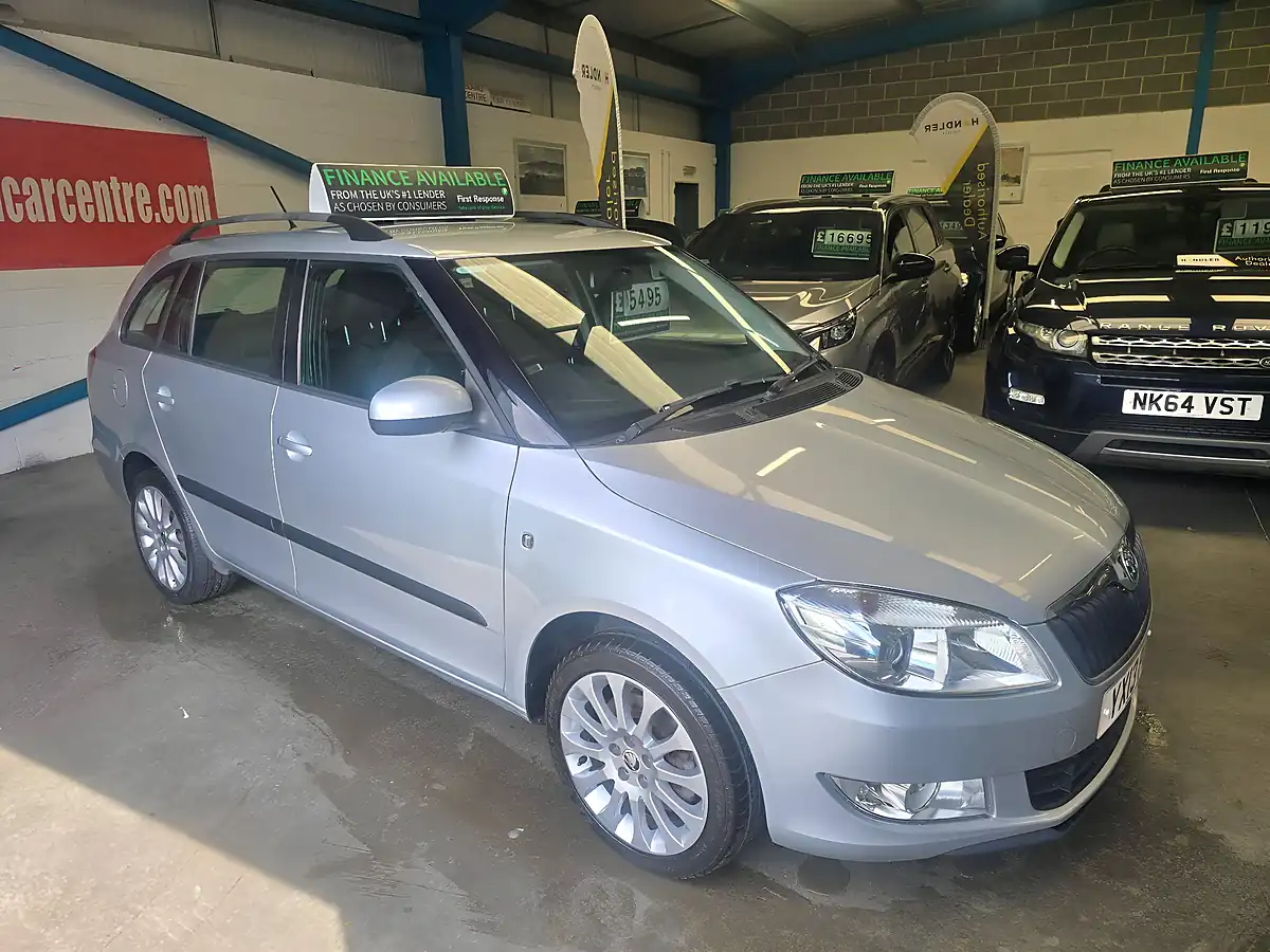 Used 2013 Skoda Fabia Elegance Silver - Interior and Exterior details 13