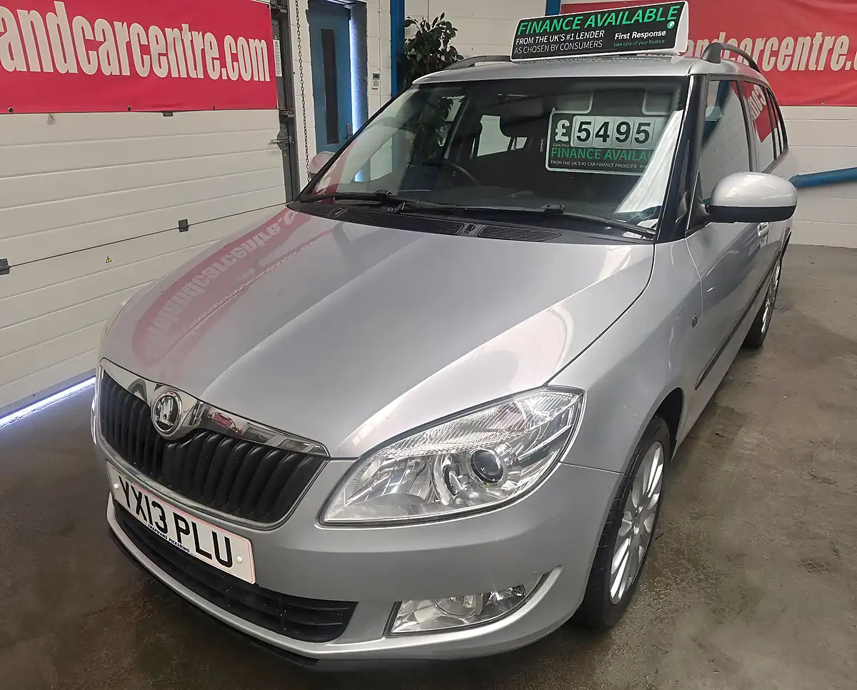 Used 2013 Skoda Fabia Elegance Silver - Interior and Exterior details 7