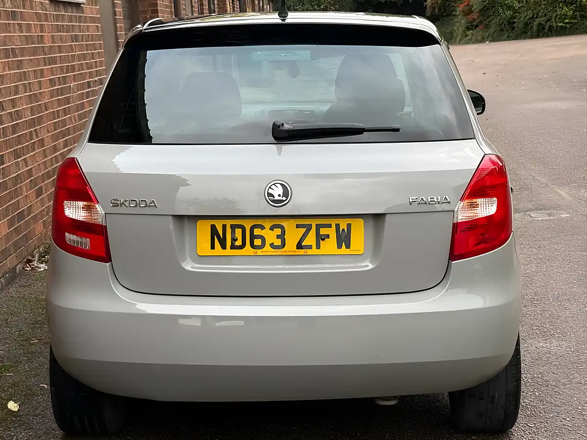 Used 2013 Skoda Fabia Reaction Grey - Interior and Exterior details 7