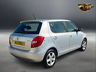 Used 2013 Skoda Fabia Se Brilliant Silver - Interior and Exterior details 12