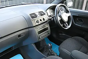 Used 2013 Skoda Fabia VRS S2000 Green - Interior and Exterior details 12