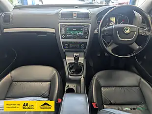 Used 2013 Skoda Octavia Elegance Blue - Interior and Exterior details 11