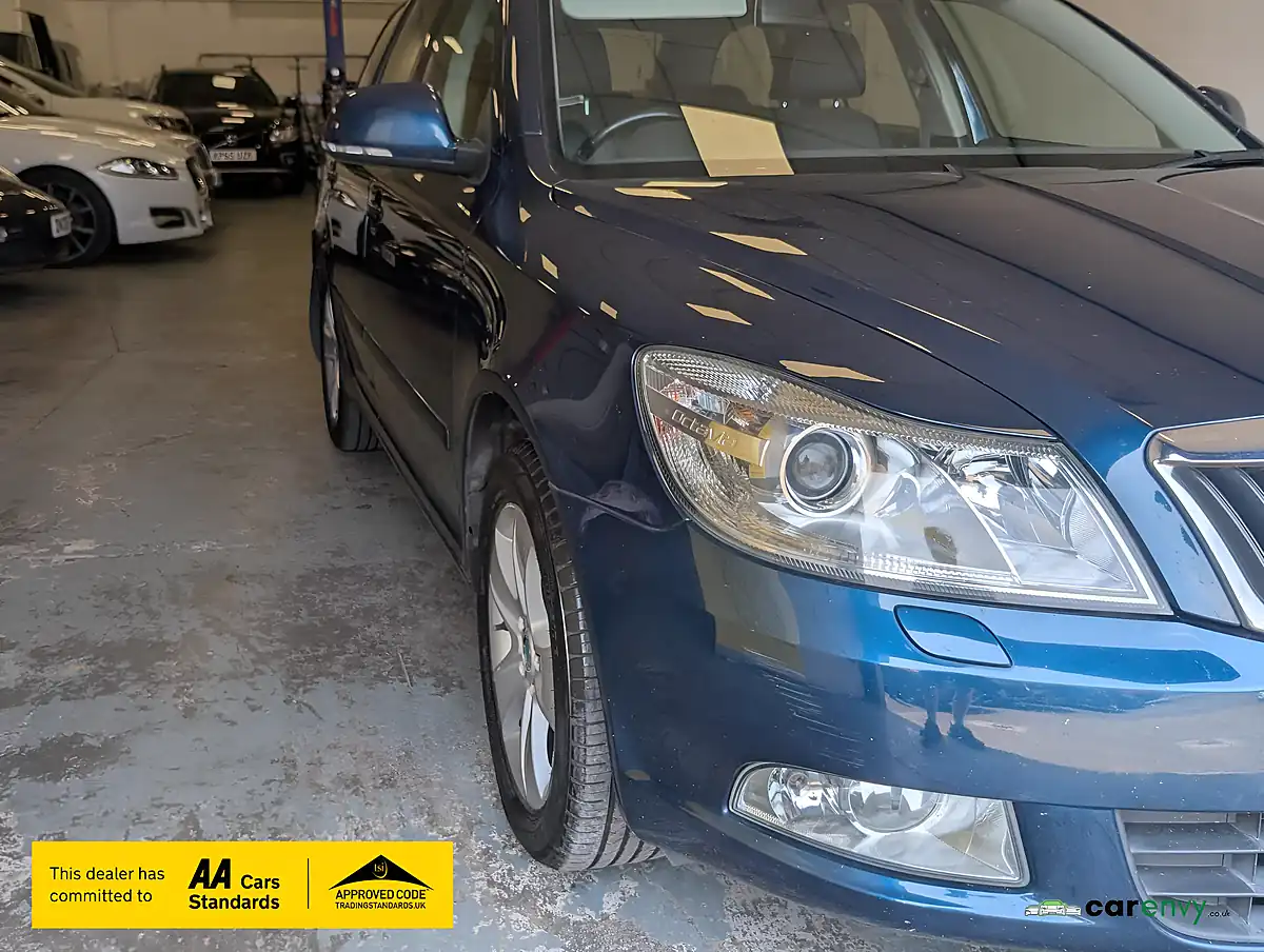 Used 2013 Skoda Octavia Elegance Blue - Interior and Exterior details 2