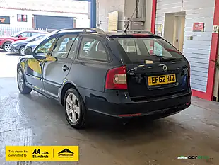 Used 2013 Skoda Octavia Elegance Blue - Interior and Exterior details 6