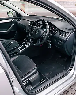 Used 2013 Skoda Octavia Elegance Silver - Interior and Exterior details 15