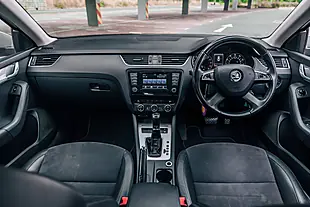 Used 2013 Skoda Octavia Elegance Silver - Interior and Exterior details 16