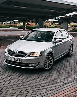 Used 2013 Skoda Octavia Elegance Silver - Interior and Exterior details 3