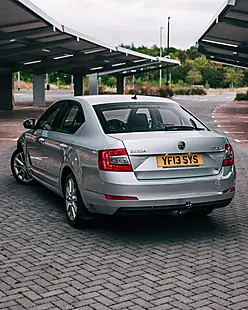 Used 2013 Skoda Octavia Elegance Silver - Interior and Exterior details 7