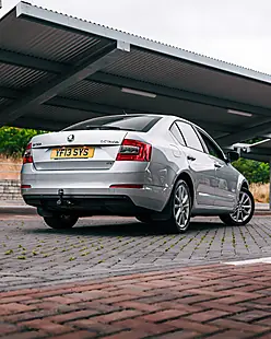 Used 2013 Skoda Octavia Elegance Silver - Interior and Exterior details 8